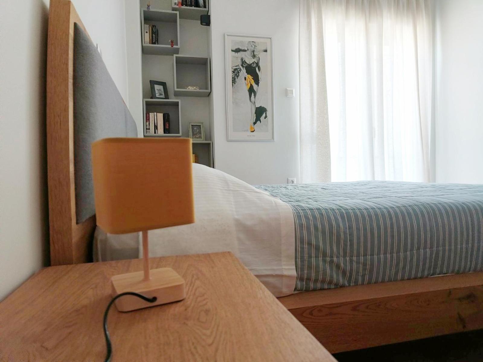 Stylish Artistic Flat With View, Three Min To Metro Apartment Athens