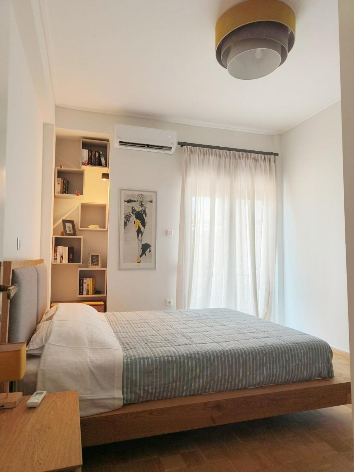 Apartment Stylish Artistic Flat With View, Three Min To Metro Athens